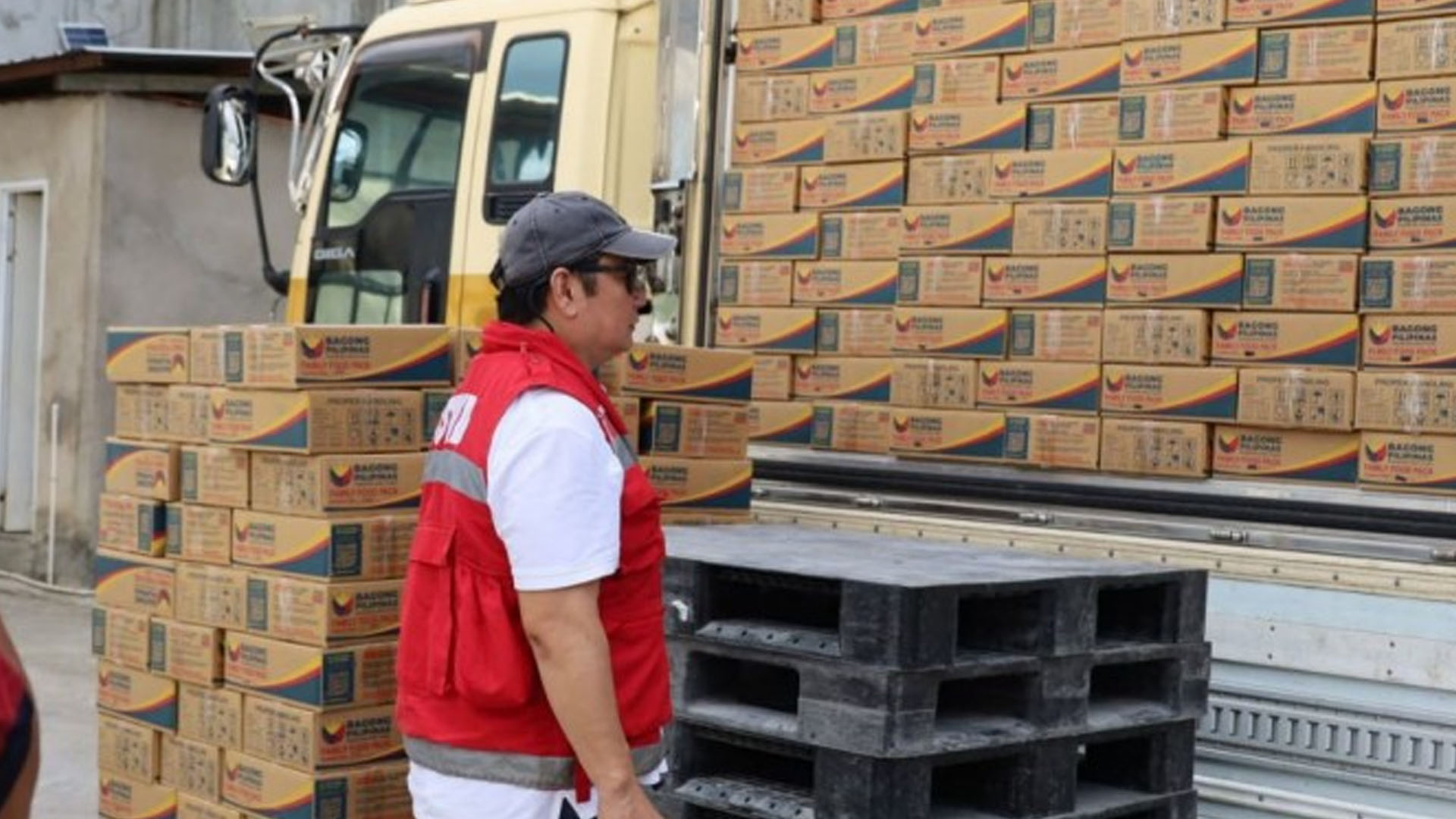 DSWD Sends 24K Food Packs To Davao Occidental